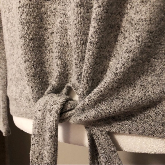 IZ Byer marled gray tie front blouse - Picture 5 of 12